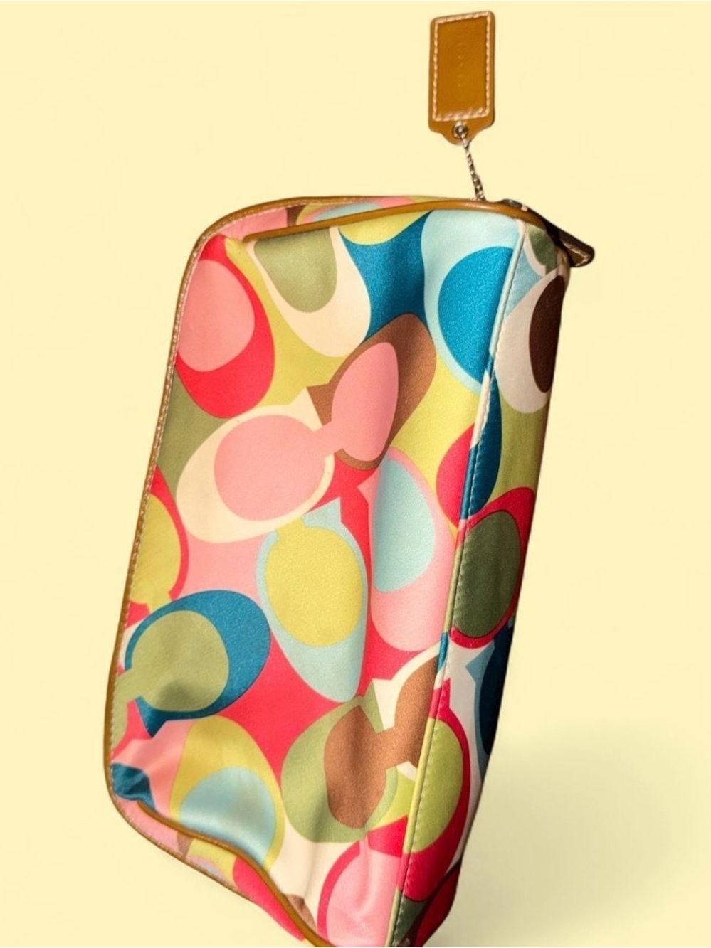 Multicolor Circle-Print Women’s Cosmetic Pouch
